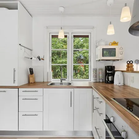 Georg - 300m From The Sea By Interhome *